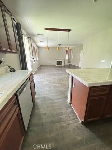 6340 Peach Blossom, Eastvale, CA 92880