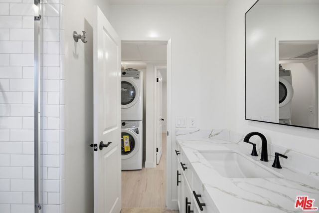 13025 Moorpark Street 208, Los Angeles, CA 91604