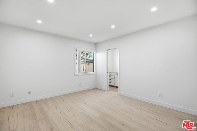 13025 Moorpark Street 208, Los Angeles, CA 91604