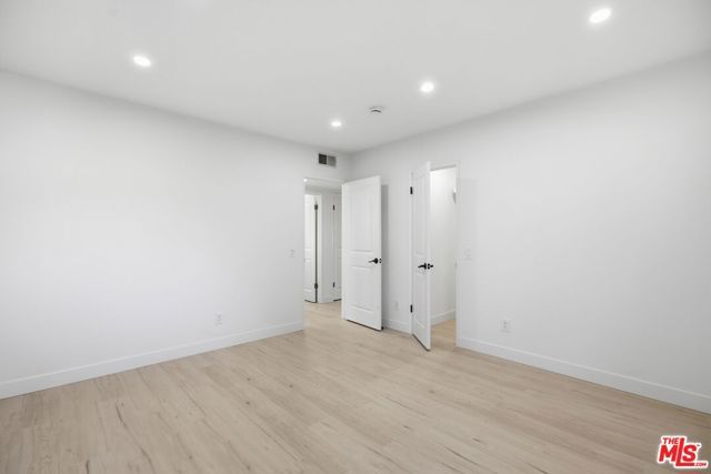 13025 Moorpark Street 208, Los Angeles, CA 91604