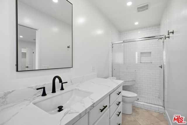 13025 Moorpark Street 208, Los Angeles, CA 91604
