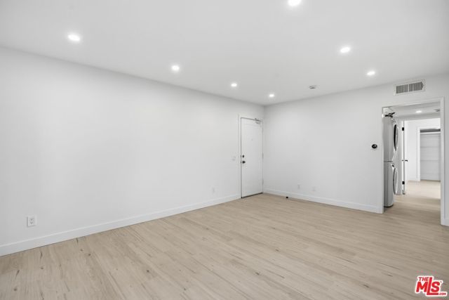 13025 Moorpark Street 208, Los Angeles, CA 91604