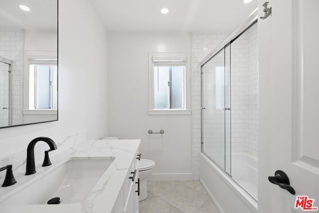 13025 Moorpark Street 208, Los Angeles, CA 91604