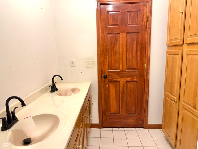 3039 Oberlin Court, Indianapolis, IN 46268