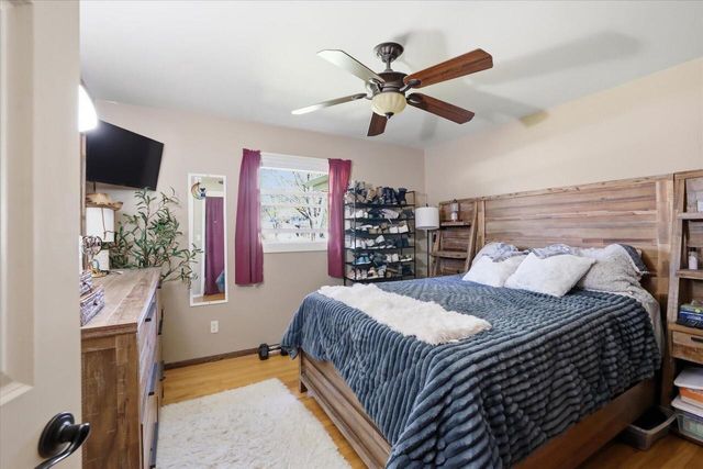 5845 Oxford LANE, New Berlin, WI 53146