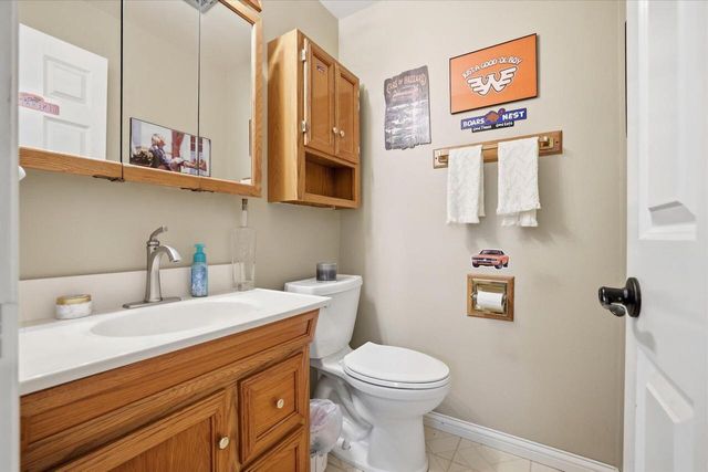 5845 Oxford LANE, New Berlin, WI 53146
