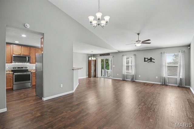 65 Jackson Circle, Festus, MO 63028