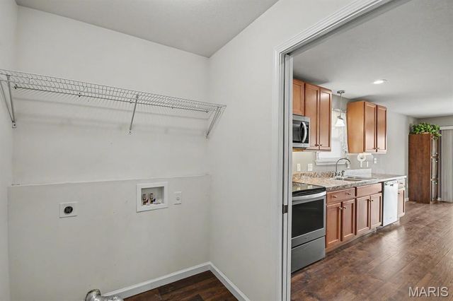 65 Jackson Circle, Festus, MO 63028