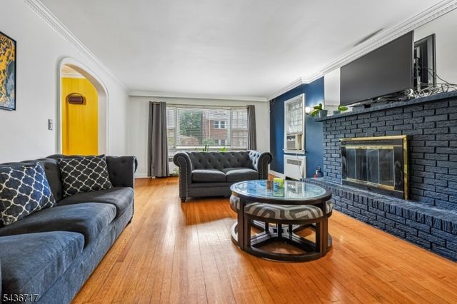13 Van Velsor Pl, Newark City, NJ 07112