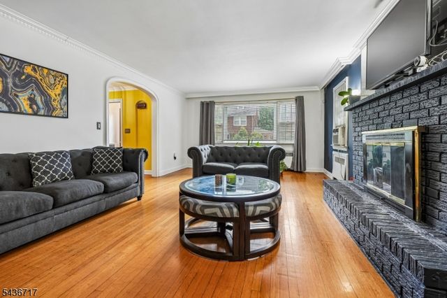 13 Van Velsor Pl, Newark City, NJ 07112