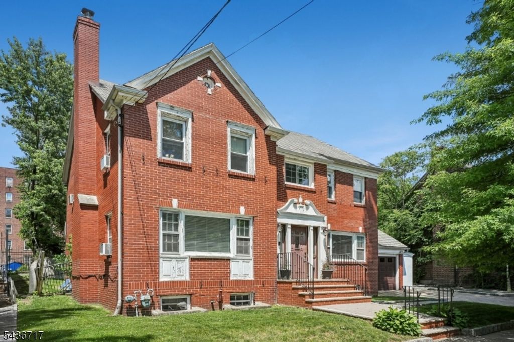 13 Van Velsor Pl, Newark City, NJ 07112