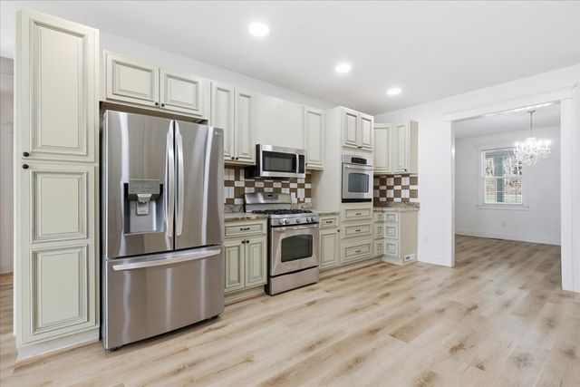 135 Floyds Way, Blairsville, GA 30512