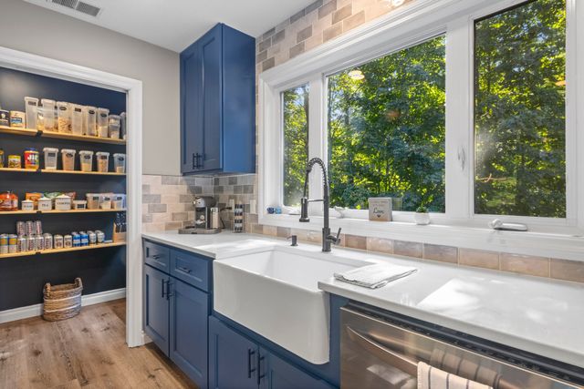 2390 Lake Chandler Drive, East Bay Twp, MI 49696