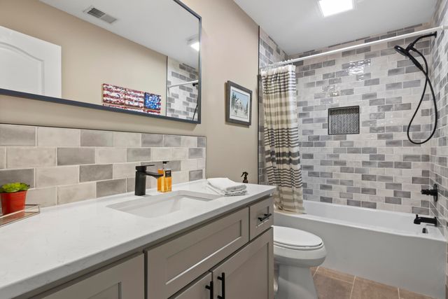 2390 Lake Chandler Drive, East Bay Twp, MI 49696