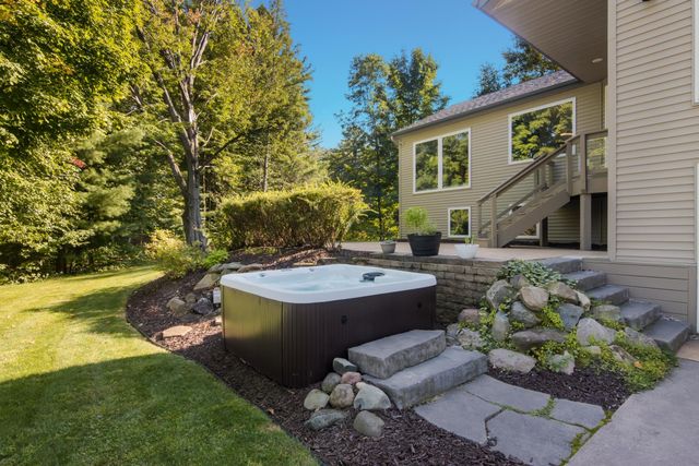 2390 Lake Chandler Drive, East Bay Twp, MI 49696