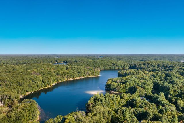 2390 Lake Chandler Drive, East Bay Twp, MI 49696