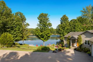 2390 Lake Chandler Drive, East Bay Twp, MI 49696