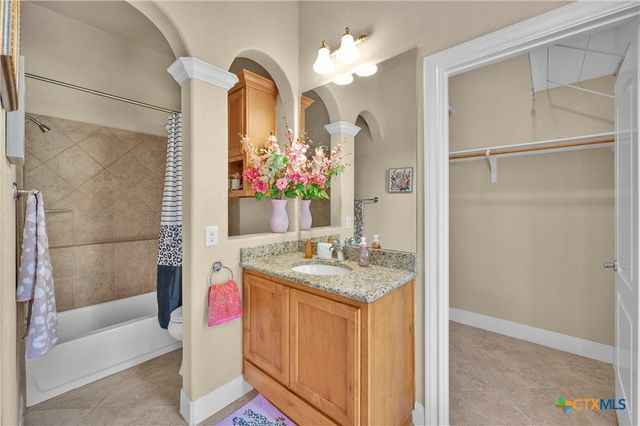 10319 Oak Forest Way, New Braunfels, TX 78132