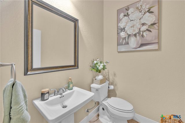 10319 Oak Forest Way, New Braunfels, TX 78132