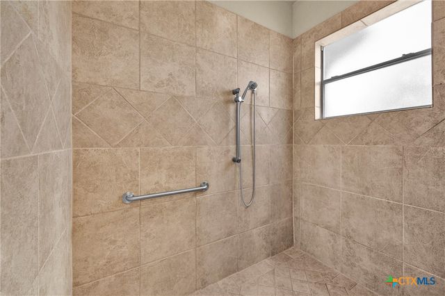 10319 Oak Forest Way, New Braunfels, TX 78132