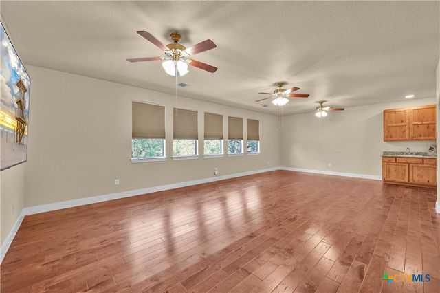 10319 Oak Forest Way, New Braunfels, TX 78132