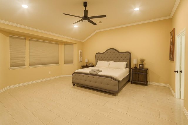 1905 Emerald Breeze Court, Pearland, TX 77089