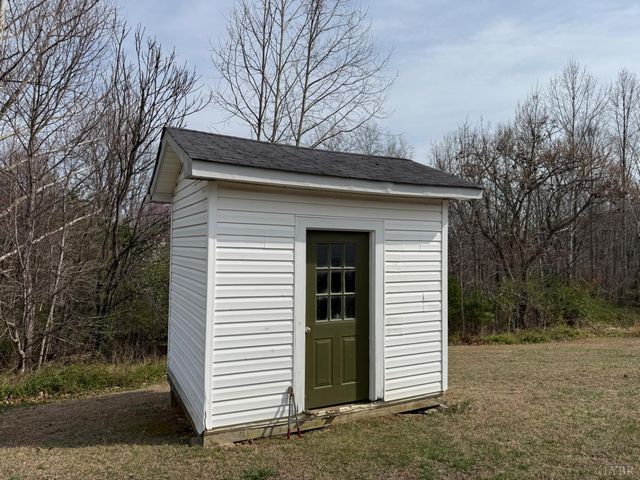 304 Plain Ridge Drive, Evington, VA 24550