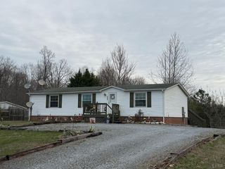 304 Plain Ridge Drive, Evington, VA 24550