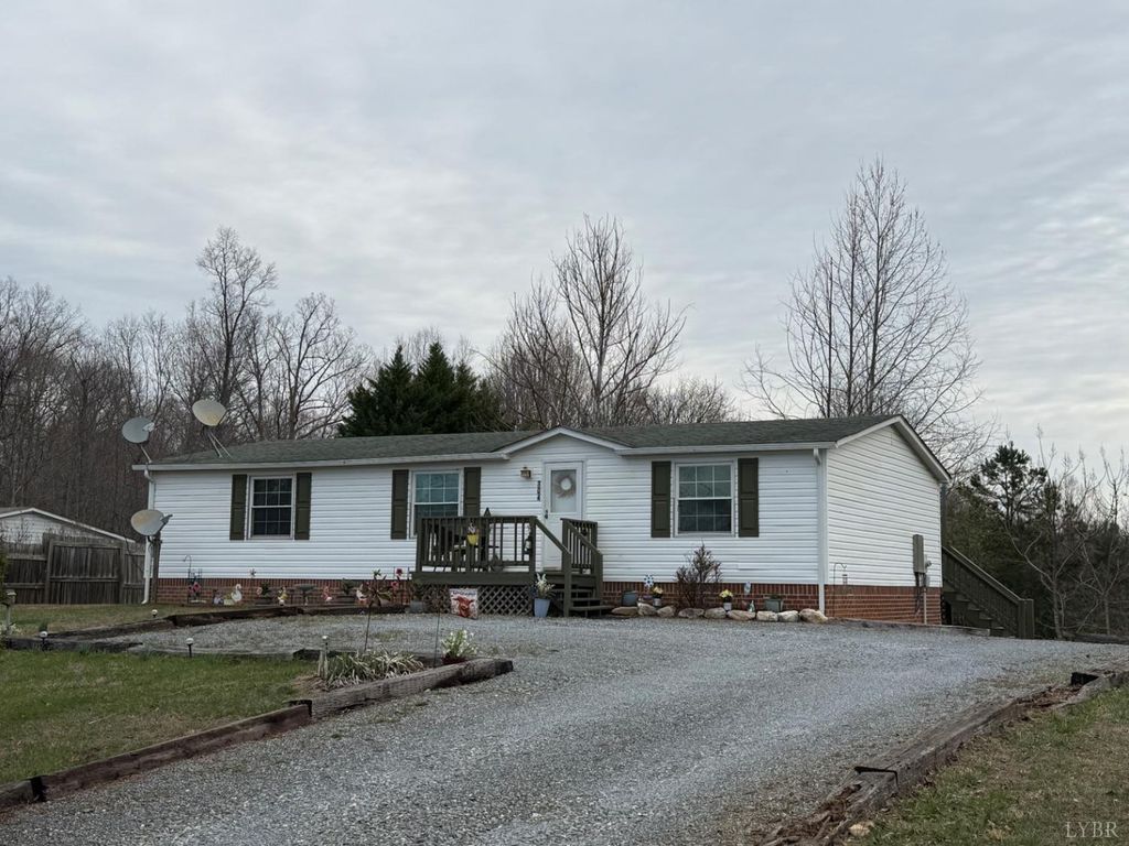 304 Plain Ridge Drive, Evington, VA 24550
