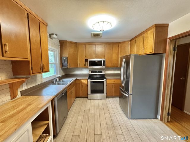 319 Jones Hollow Road, Marlborough, CT 06447