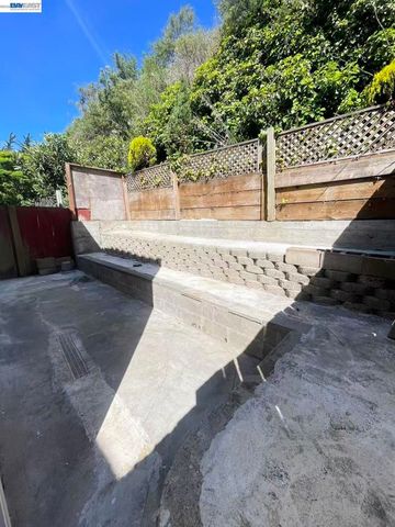 478 Joost Ave, San Francisco, CA 94127