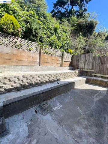478 Joost Ave, San Francisco, CA 94127
