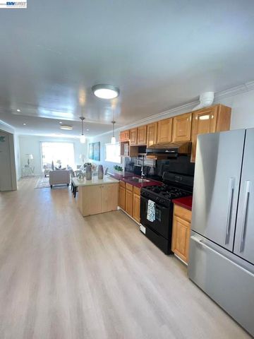 478 Joost Ave, San Francisco, CA 94127