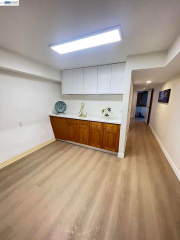 478 Joost Ave, San Francisco, CA 94127