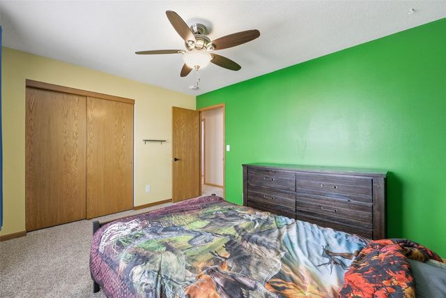 818 High Point Drive SW, Cedar Rapids, IA 52404