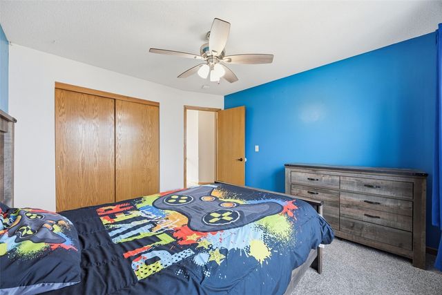 818 High Point Drive SW, Cedar Rapids, IA 52404