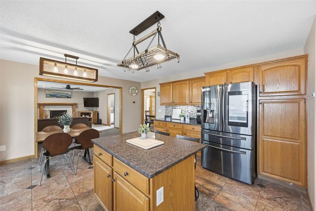 818 High Point Drive SW, Cedar Rapids, IA 52404