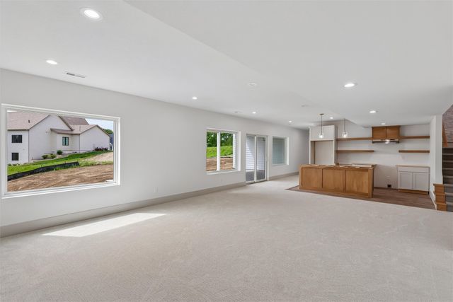 4766 148th Street, Urbandale, IA 50323