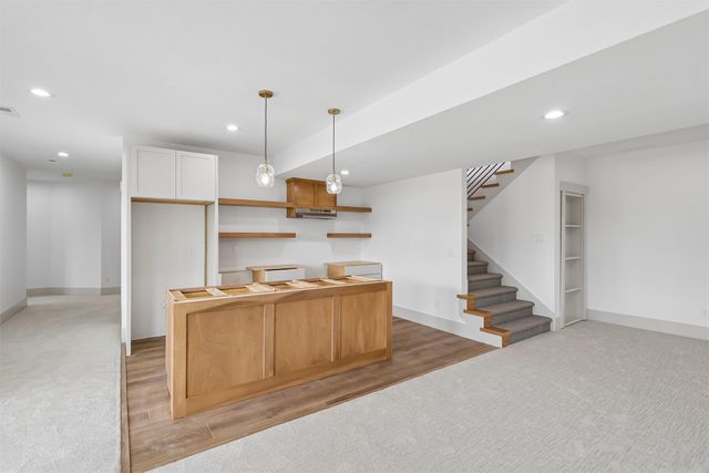 4766 148th Street, Urbandale, IA 50323