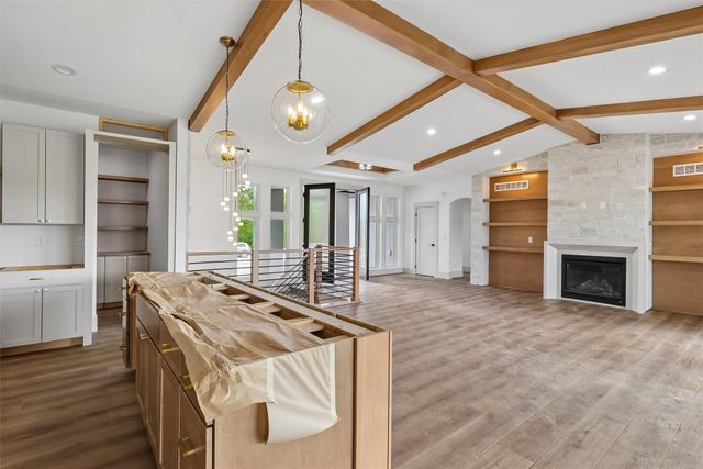 4766 148th Street, Urbandale, IA 50323