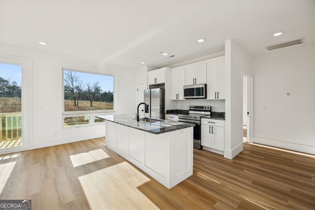 71 Ballard Road, Trenton, GA 30752