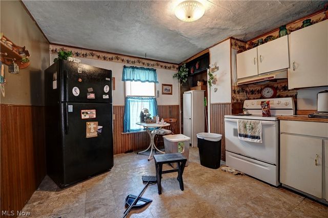 357 3rd Street NW, New Philadelphia, OH 44663