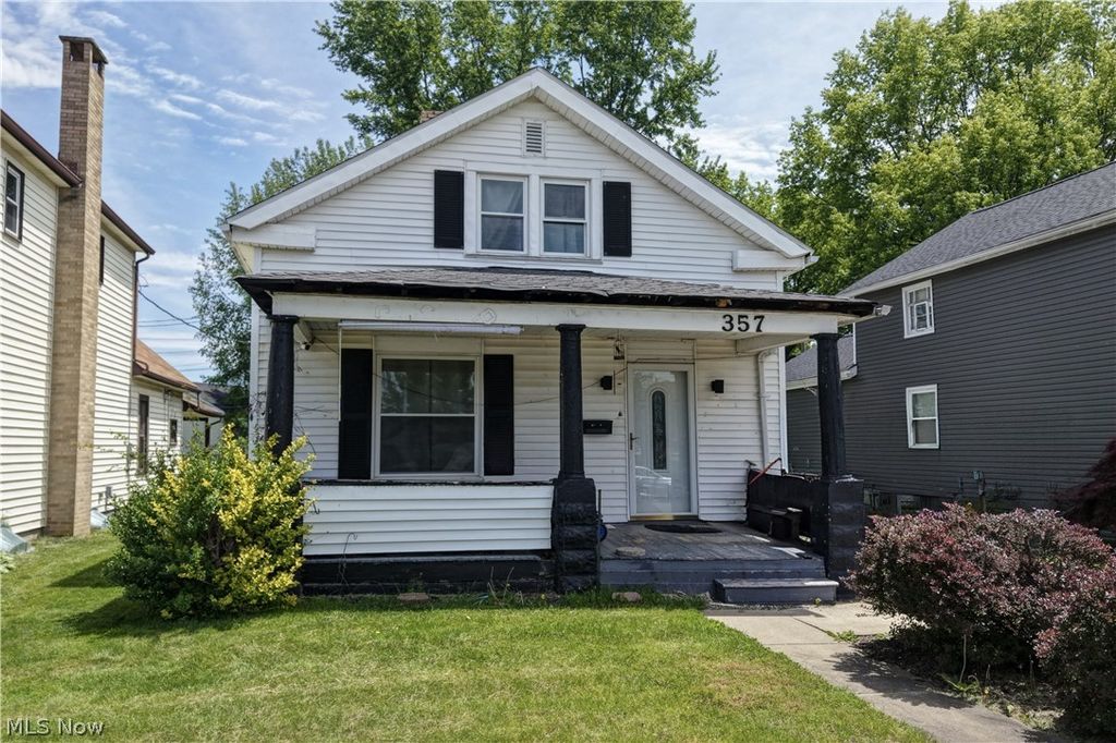 357 3rd Street NW, New Philadelphia, OH 44663