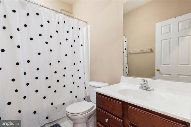 660 BEEHIVE WAY, Winchester, VA 22601