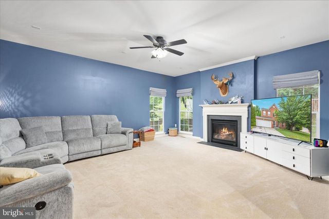 660 BEEHIVE WAY, Winchester, VA 22601
