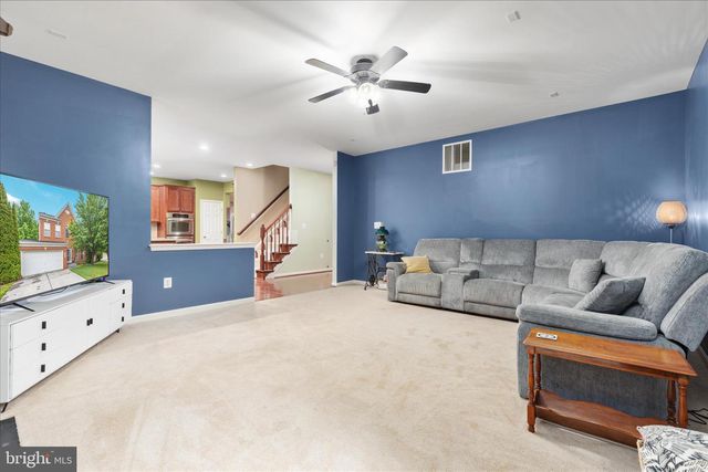 660 BEEHIVE WAY, Winchester, VA 22601