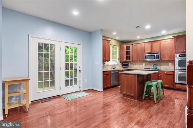 660 BEEHIVE WAY, Winchester, VA 22601