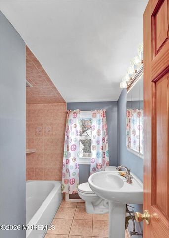 64 Waackaack Avenue, Keansburg, NJ 07734