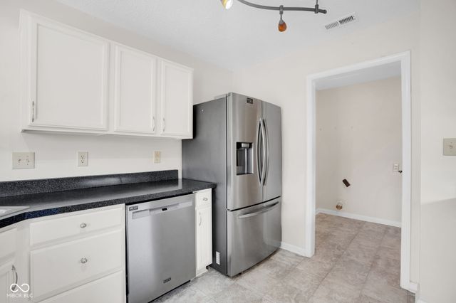 780 Mountain Pine Drive, Greenwood, IN 46143