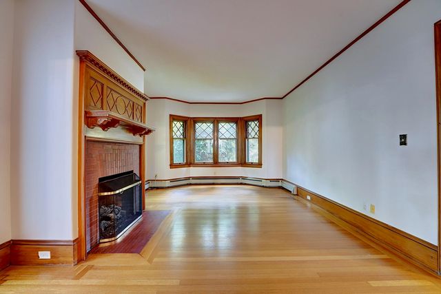 151 Lafayette Rd Apt 1, Portsmouth, NH 03801